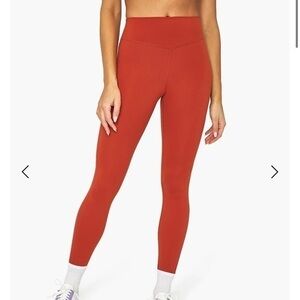 We Wore What V-SHAPE LEGGINGS color- Rust